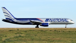 Photo of N176CA - Boeing 757-28A operated by National Airlines [2006]