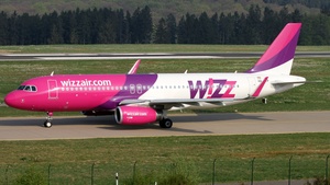 Photo of HA-LYP - Airbus A320-232 operated by Wizz Air