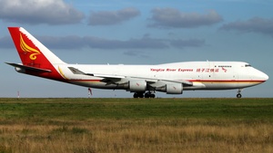 Photo of B-2437 - Boeing 747-481(BDSF) operated by Yangtze River Express