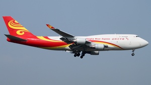 Photo of B-2432 - Boeing 747-481(BDSF) operated by Yangtze River Express