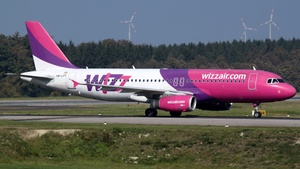 Photo of HA-LPT - Airbus A320-232 operated by Wizz Air