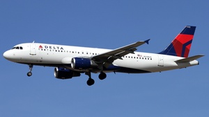 Photo of N318US - Airbus A320-211 operated by Delta Air Lines