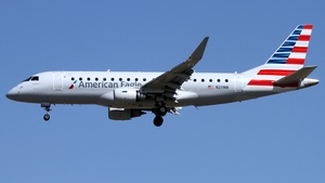 Photo of N211NN - Embraer ERJ-175LR operated by American Eagle (opb Compass Airlines)