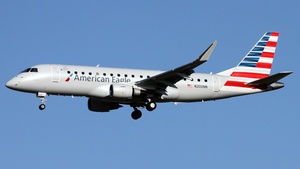 Photo of N200NN - Embraer ERJ-175LR operated by American Eagle (opb Compass Airlines)