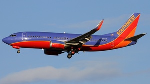 Photo of N608SW - Boeing 737-3H4 operated by Southwest Airlines