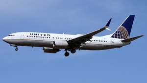 Photo of N24211 - Boeing 737-824 operated by United Airlines