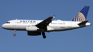 Photo of N801UA - Airbus A319-131 operated by United Airlines