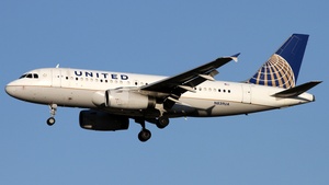 Photo of N839UA - Airbus A319-131 operated by United Airlines