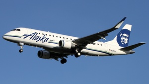 Photo of N175SY - Embraer ERJ-175LR operated by Alaska Airlines (opb Skywest Airlines)