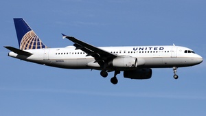 Photo of N418UA - Airbus A320-232 operated by United Airlines