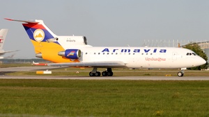 Photo with serial 4520424116677 - Yakovlev Yak-42D