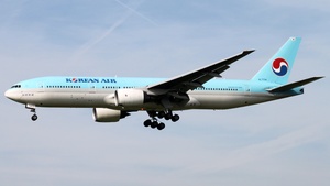 Photo of HL7734 - Boeing 777-2B5(ER) operated by Korean Air