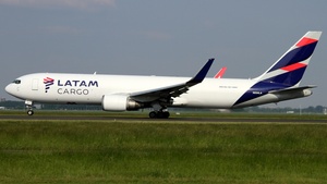 Photo of N534LA - Boeing 767-316F operated by LATAM Cargo