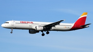 Photo of EC-JQZ - Airbus A321-212 operated by Iberia