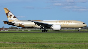 Photo of A6-DDD - Boeing 777-FFX operated by Etihad Cargo