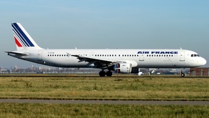 Photo of F-GTAE - Airbus A321-212 operated by Air France