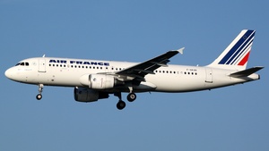 Photo of F-GKXR - Airbus A320-214 operated by Air France