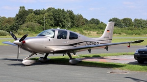 Photo of D-EGBB - Cirrus SR22 G6 GTS operated by Private