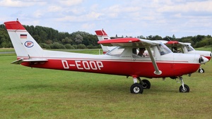 Photo of D-EOOP - Reims-Cessna F152 operated by TFC Flight Training