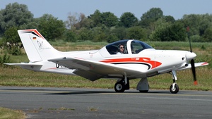 Photo of D-MEKL - Alpi Pioneer 300 Standard operated by Private