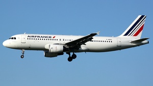 Photo of F-HEPC - Airbus A320-214 operated by Air France