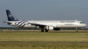 Photo of F-GTAE - Airbus A321-212 operated by Air France