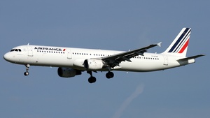 Photo of F-GTAZ - Airbus A321-212 operated by Air France