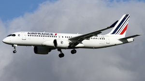 Photo of F-HZUM - Airbus A220-300 operated by Air France