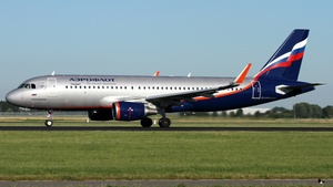 Photo of VP-BET - Airbus A320-214 operated by Aeroflot