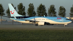 Photo of PH-TFD - Boeing 737-86N operated by Arke