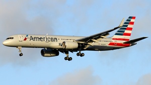 Photo of N206UW - Boeing 757-2B7 operated by American Airlines