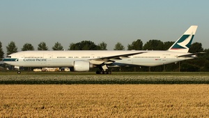 Photo of B-KQE - Boeing 777-367(ER) operated by Cathay Pacific Airways