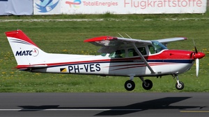 Photo of PH-VES - Reims-Cessna F172P Skyhawk II operated by MATC Mission Aviation Training Centre