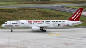 Photo with serial 22194 - Boeing 757-225