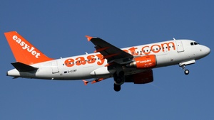 Photo of G-EZAP - Airbus A319-111 operated by easyJet
