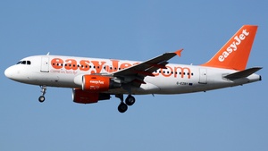 Photo of G-EZBY - Airbus A319-111 operated by easyJet