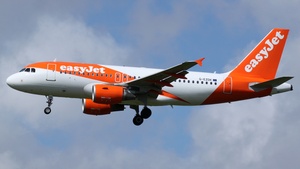 Photo of G-EZDK - Airbus A319-112 operated by easyJet