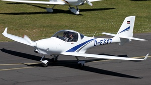 Photo of D-ESXT - Aquila A210 operated by Hanseatischer Fliegerclub Frankfurt