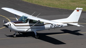 Photo of D-EDFD - Cessna 172P Skyhawk II operated by Darmstadt Flying Club