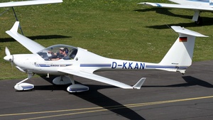 Photo of D-KKAN - Diamond HK36TTC Super Dimona operated by Aero-Club Bad Nauheim