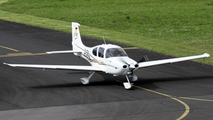 Photo of D-EWGL - Cirrus SR22 G3 GTS operated by Private