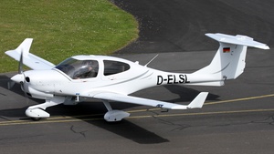 Photo of D-ELSL - Diamond DA40 NG Diamond Star operated by Private