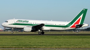 Photo of EI-DSG - Airbus A320-216 operated by Alitalia