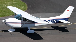 Photo of D-EJTC - Cessna 182P Skylane II operated by Ostseeflug Air Services