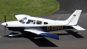 Photo of D-EDVU - Piper PA-28-180 Cherokee Archer operated by Private
