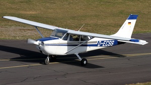 Photo of D-ECSS - Reims-Cessna F172L Skyhawk operated by Fliegerclub Merzbrück