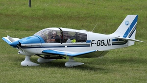 Photo of F-GGJL - Robin DR400/180 Régent operated by Aéro-Club Les Alcyons d'Issy-Les-Moulineaux