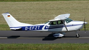 Photo of D-EFZT - Cessna 182K Skylane operated by Private