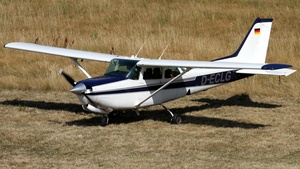 Photo of D-ECLG - Cessna 172RG Cutlass RG operated by Luftsportvereinigung Stadtsteinach