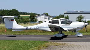 Photo of D-EQQQ - Diamond DA40 Diamond Star TDI operated by Private
